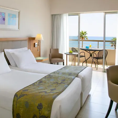 Atlantica Miramare 4* Лимасол