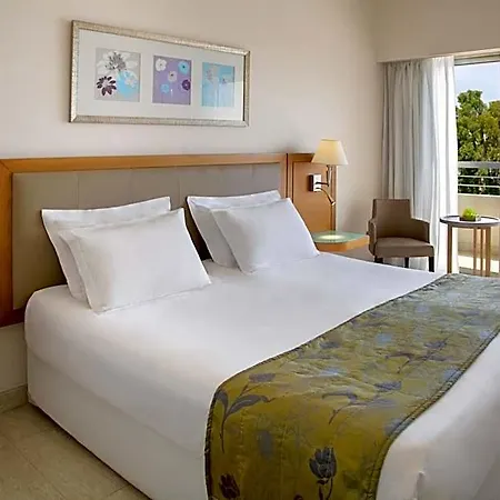 Atlantica Miramare 4* Лимасол