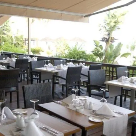 Atlantica Miramare 4* Lemesos