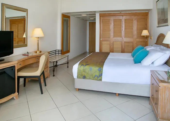 Atlantica Miramare 4* Limisso